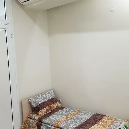 Πανσιόν Guest Super Center Perfect Location