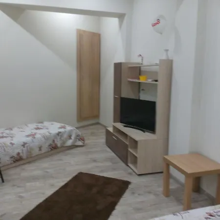 Πανσιόν Guest Super Center Perfect Location *